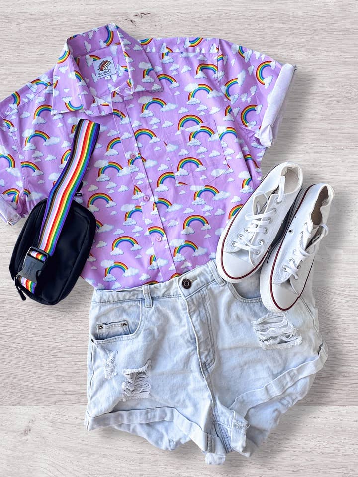 Pastelllila Regenbogen Unisex-Hemd mit Knöpfen für den Großhandel von Rainbow Certified