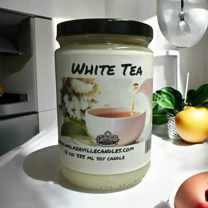 Vitt te Miljövänligt 12 oz Kokos Sojaljus för wholesale av Walkerville Candles