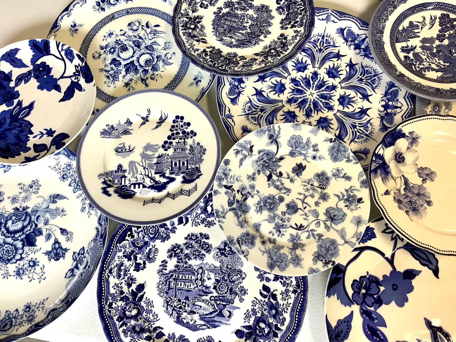 All Little Cute Things - Wholesale Dinner plate - Mismatched Blue and White Plates, Lunch Dinner, Restaurant