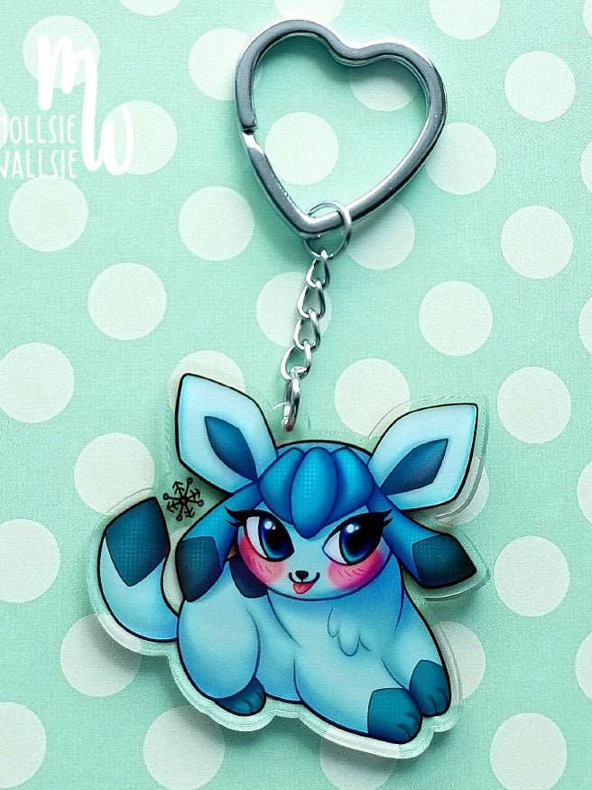 Portachiavi Glaceon • Ciondolo doppio in acrilico da 5,1 cm | Simpatici Pokemon Eeveelution per la vendita all'ingrosso da parte di Mollsie Wallsie