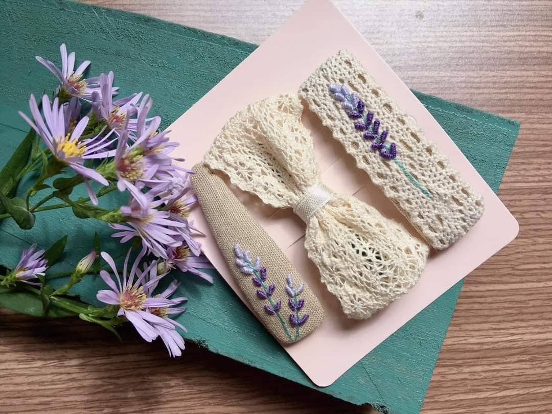 Quince Fables - Wholesale Barrette - Women's - Lavender Embroidered Lace Hair Barrette, Collection Emily🪡0