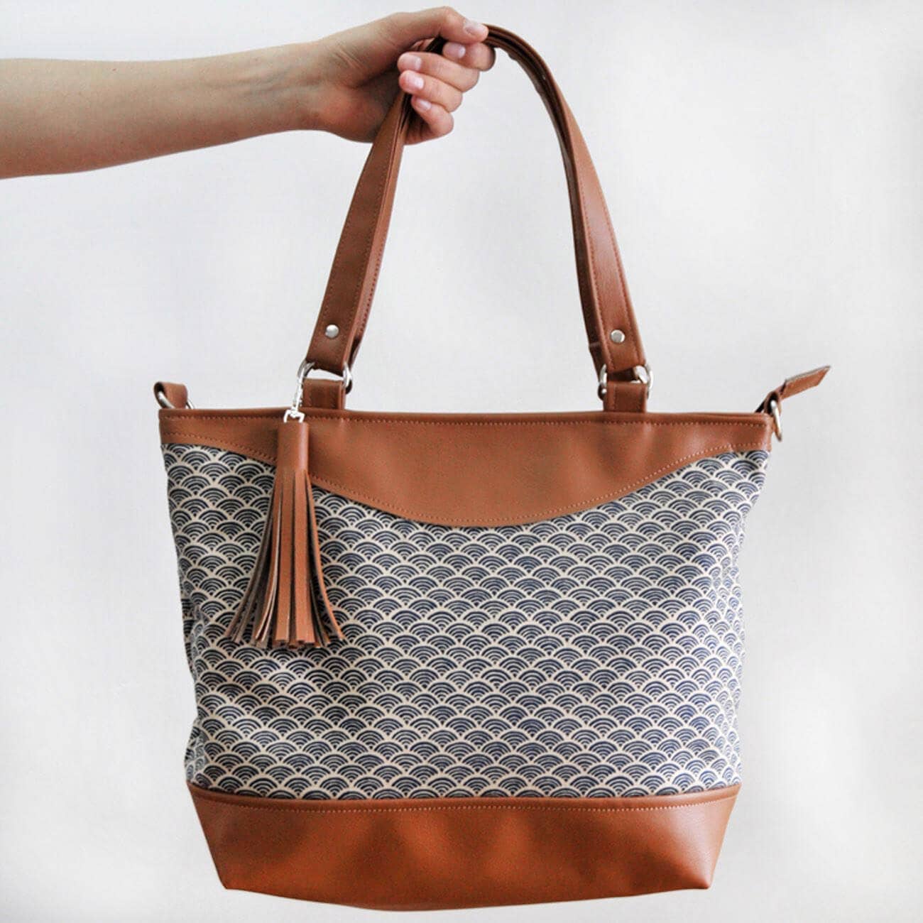 Lauren Holloway - Wholesale Shoulder Bag - Women's - Georgina Shoulder Bag - Blue Japanese Wave7