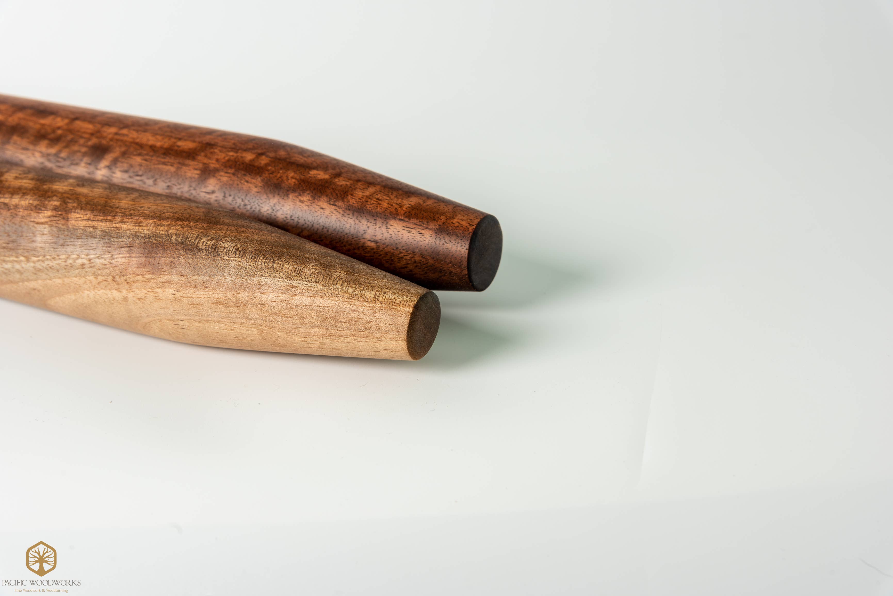 Pacifica woodwork and design – Engroshandel kagerulle – Claro Valnød Fransk Kagerulle - Fremstillet i Canada (en rulle)1