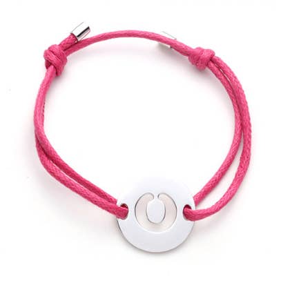 Armband mit Medaille Buchstabe O für den Großhandel von Woo's pure feelings