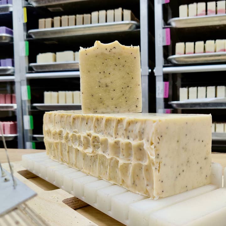 Natural Amor LLC - Wholesale Bar Soap - Handmade Soap Bar| 100% Natural| White Label
