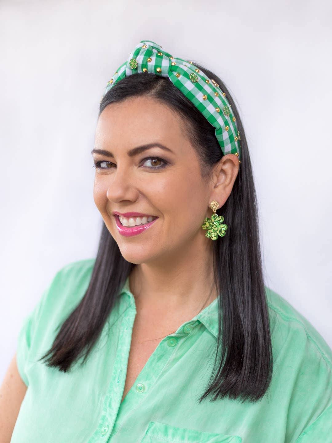 Sandy + Rizzo – wholesale Fashion headband – women's – Clover Charm Headband with Enamel Embellishments4