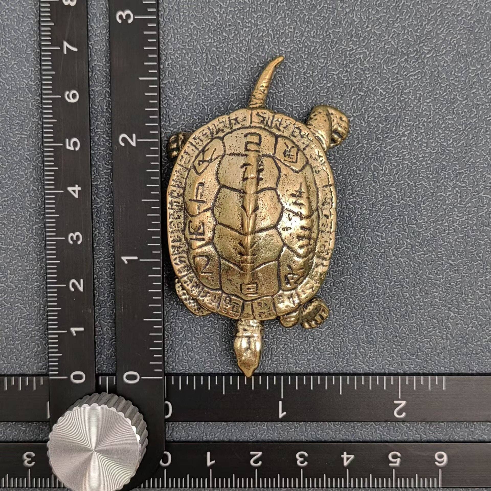 Mio Queena - Wholesale Decorative Figurine - Brass Chinese Divination Style Turtle Desktop Ornaments3