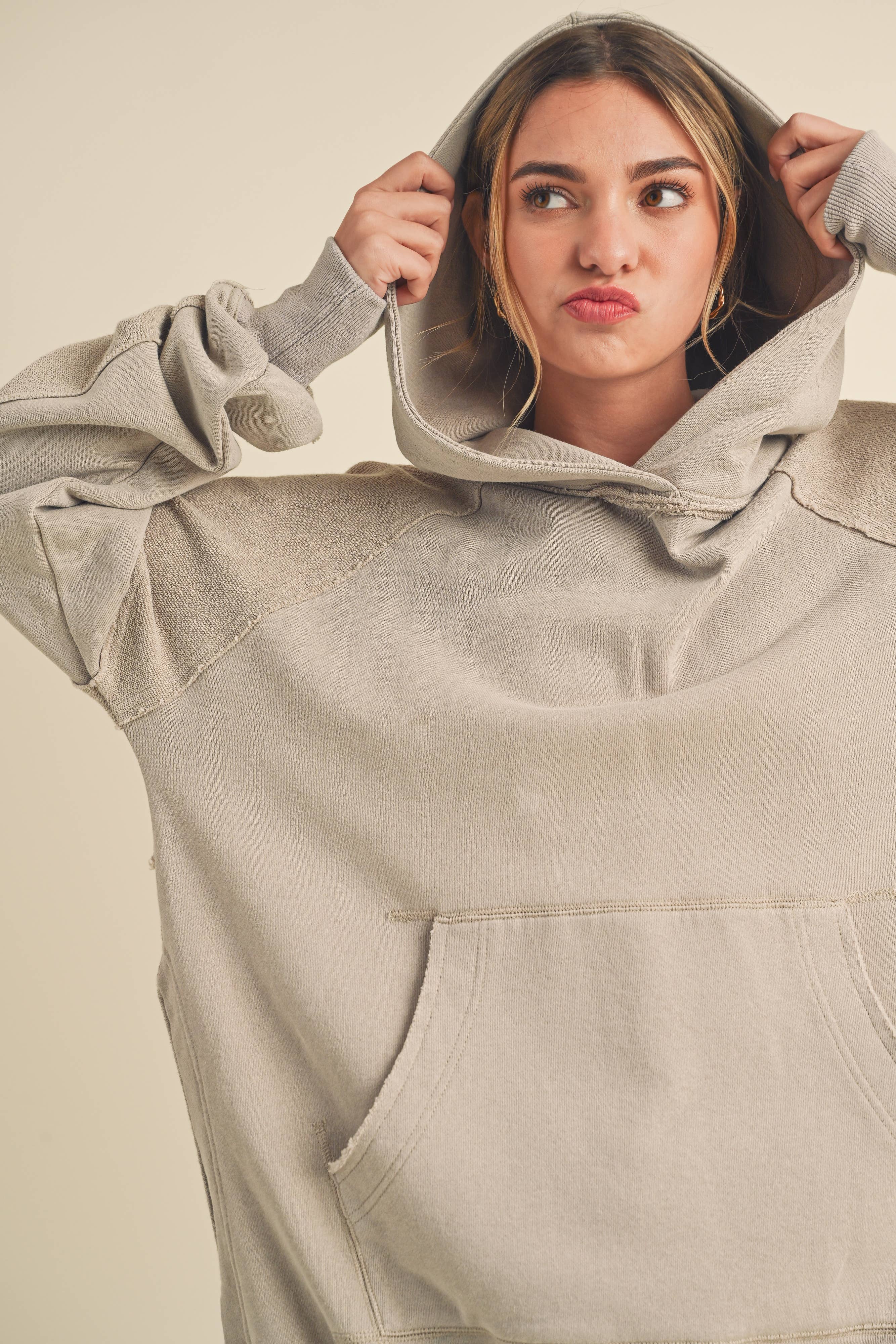 AEMI + CO – wholesale Hoodie – Women's – 966CK Deb Washed Hoodie 586