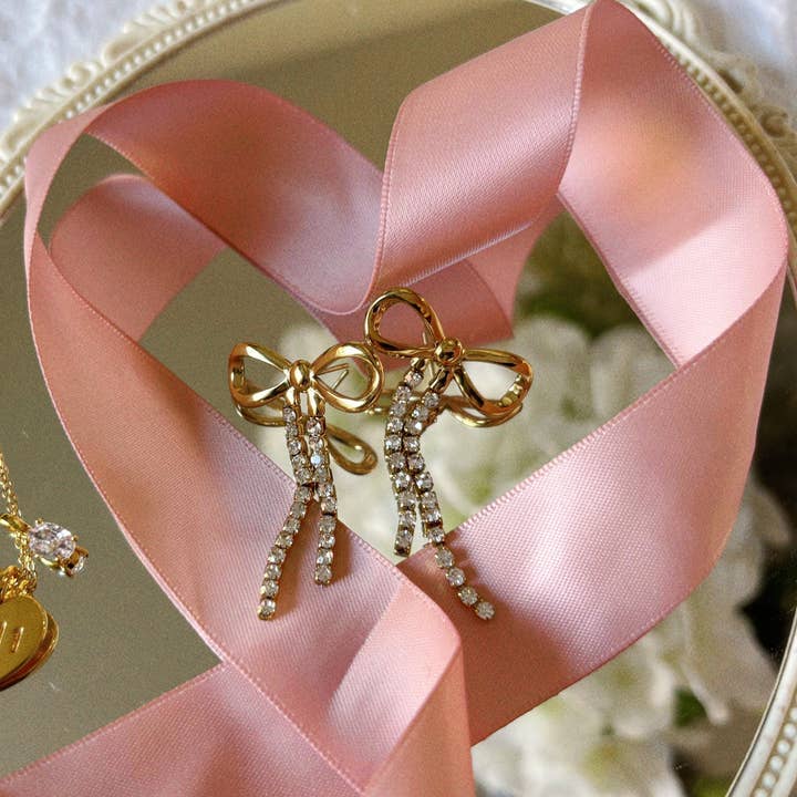 Kismet Showroom - Wholesale Dangle Earrings - Girlie Bow Dangle Earrings2