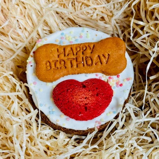 Life Of Riley Bakery Ltd - Wholesale Pet Treats - Dog - Dog Birthday Cake (TRADE) - New Softer Texture!