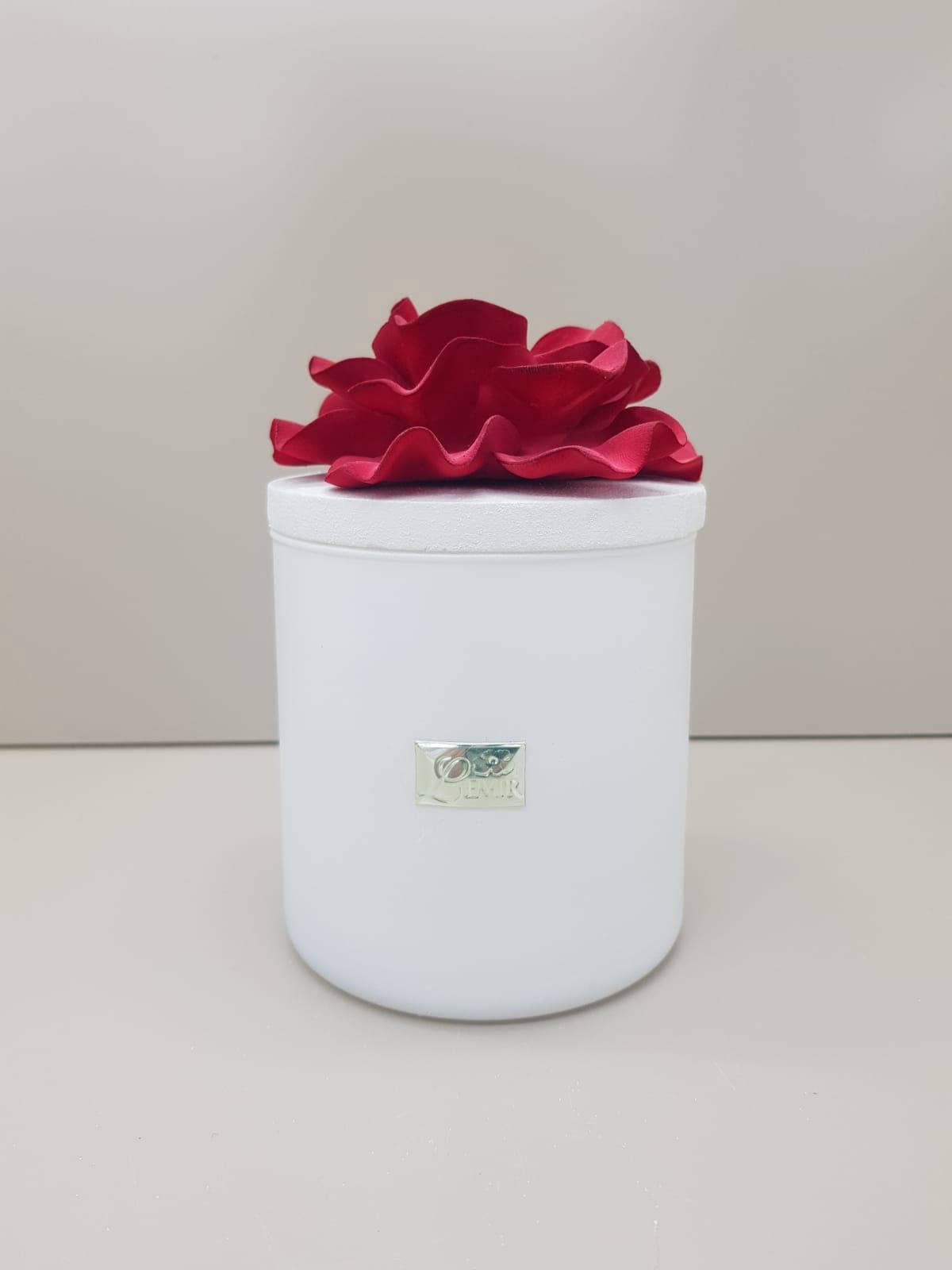 Hvid og rød Rund æske med kamelia – bryllupsgaver og gaveidéer for engroshandel på Faire