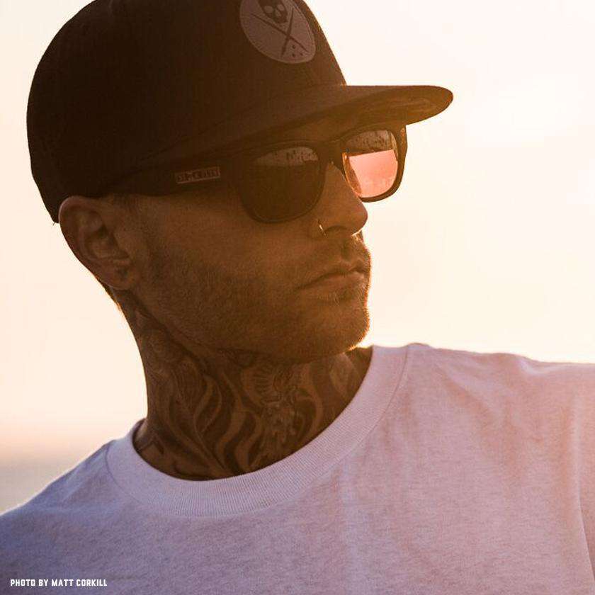 MATTES SCHWARZ Next Chapter Sonnenbrille in matt Schwarz für den Großhandel auf Faire4