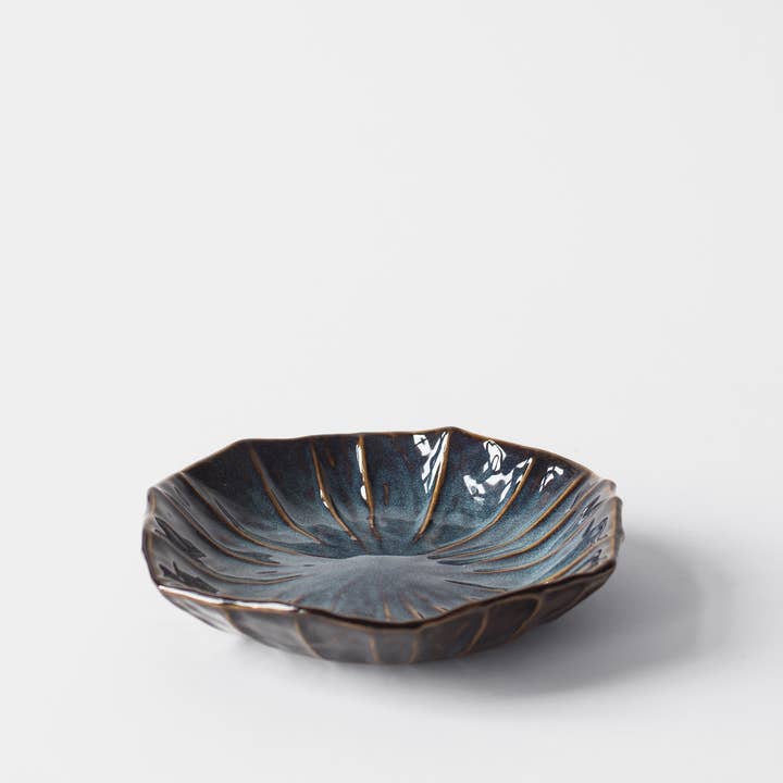 Montana plate and other Purchase Wholesale mtng schuhe. Free Returns & Net 60 Terms on Faire trending on Faire.