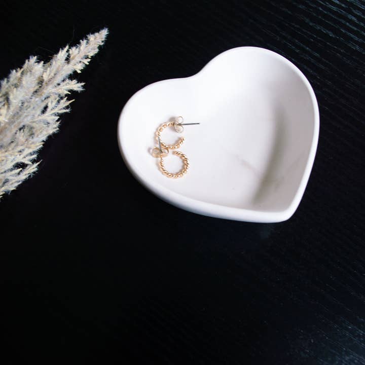 Lynn & Liana Designs - Wholesale Jewelry Dish - Mini Heart Dish (no tariffs)5