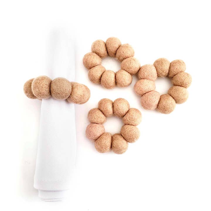 Portatovaglioli a filo in feltro di quarzo rosa, set di 4 per la vendita all'ingrosso da parte di Global Crafts