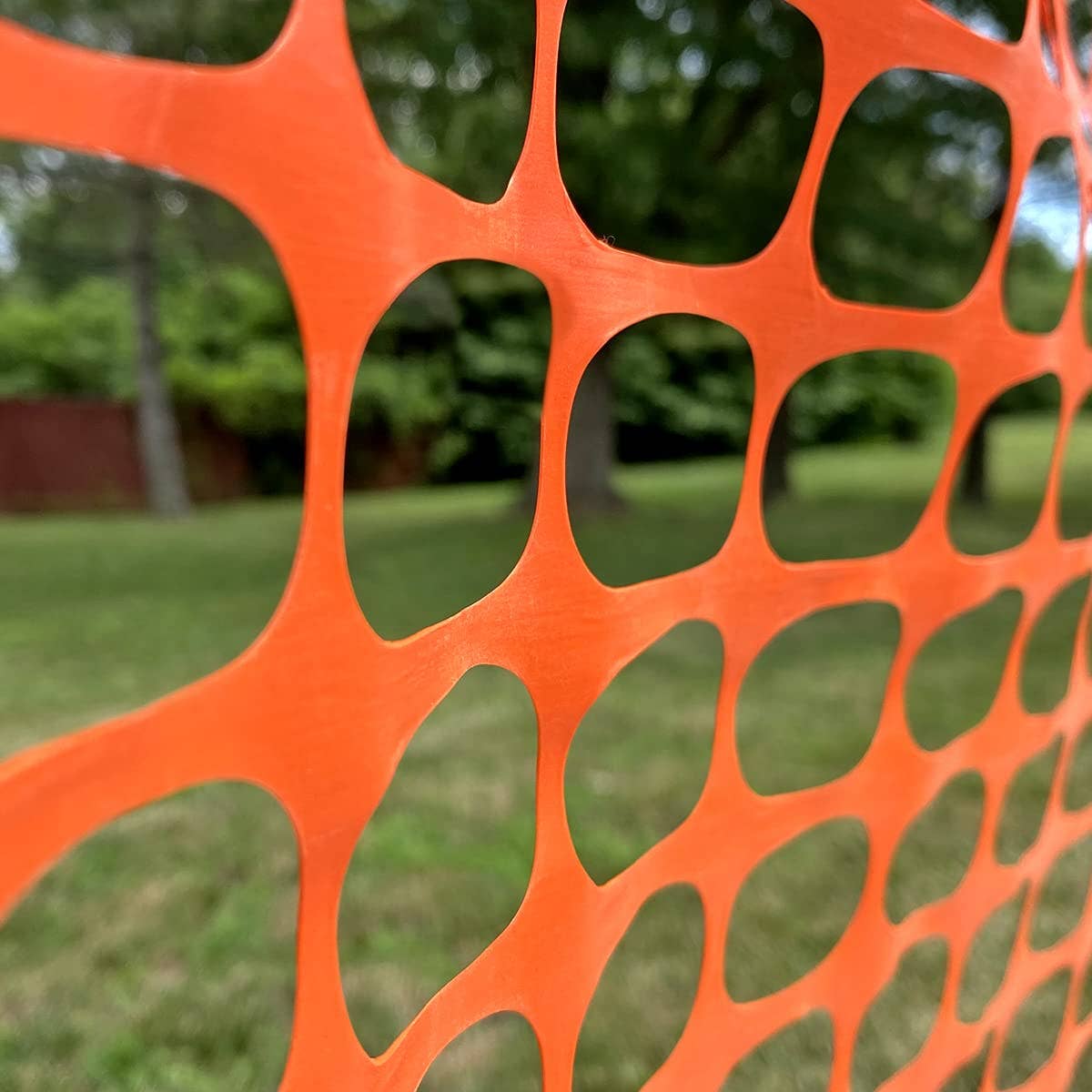 Ashman Online - Wholesale Outdoor Ornament/Decor - Ashman Plastic Mesh Fence, Construction Barrier Netting, Orange, 4'x200' Feet, 1 Roll, Garden Fencing, Fences Wrap, Above Ground, for Snow, Poultry, Chicken, Deer, Patio, Garden Netting, Orange 200FT1