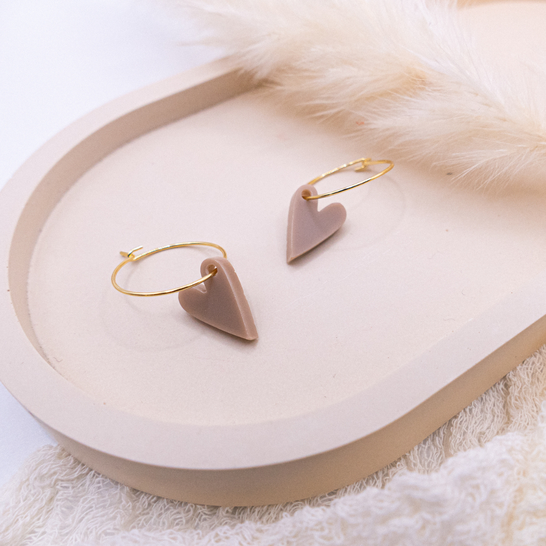 Tilda&Theo - Wholesale Hoop Earrings - Beige creole heart - brown heart earrings in gold3