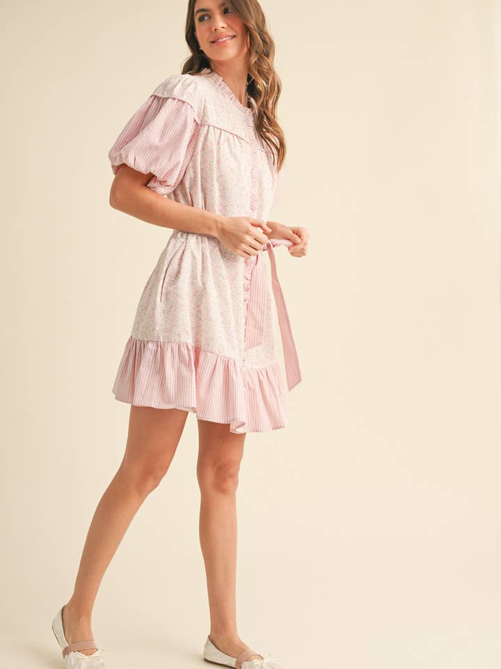 &MERCI – Engroshandel Kjole - Dame – MØNSTRET KJOLE MED FLÆSER MINI MDR385524