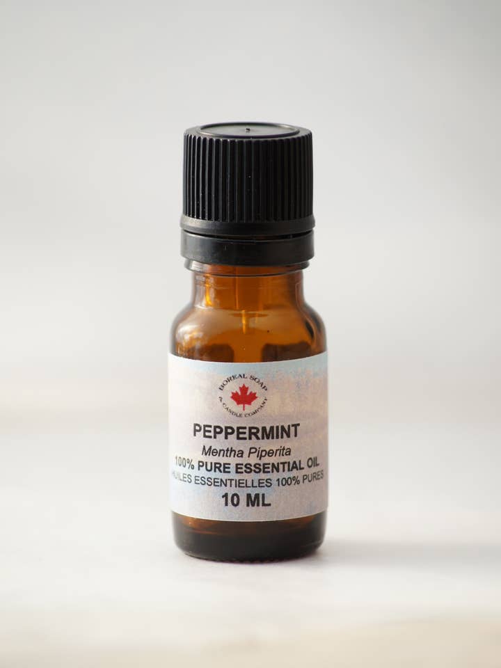 10 ml di olio essenziale di menta piperita per la vendita all'ingrosso da parte di Boreal Soap and Candle Company Inc.