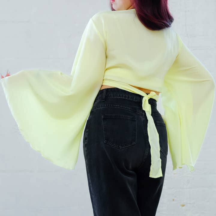 Karma Nepal Crafts - Vendita all'ingrosso Camicetta - Donna - Top avvolgente in seta tinta unita11