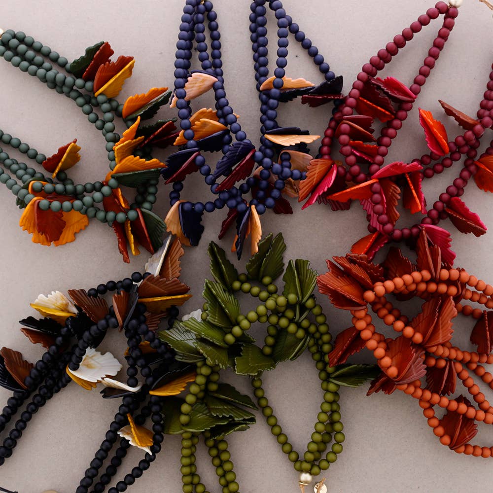 Sonata - Wholesale Snap Jewelry - Choker 4 Beads Resin Leaves6