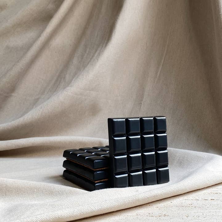 Atelier La Rouleuse - Wholesale Decorative Plate/Dish/Bowl - THEOBROMA - set of 4 concrete coasters1