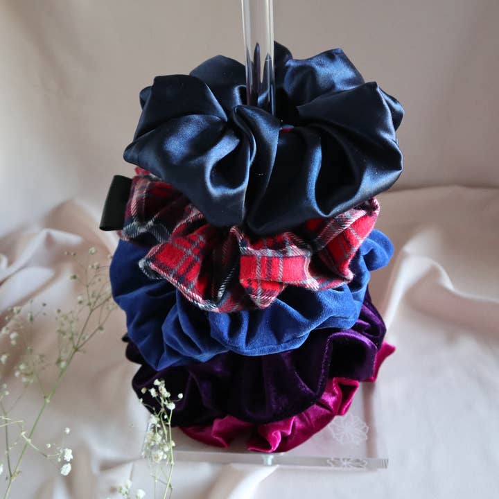 Scrunchies (Larges) for wholesale by Augustine & Co