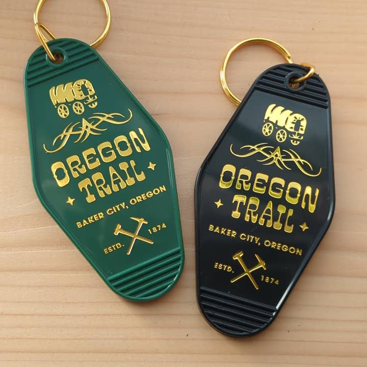 Savaria Marie Design - Wholesale Keychain - Unisex - Baker City Oregon Trail Retro Motel Keychain