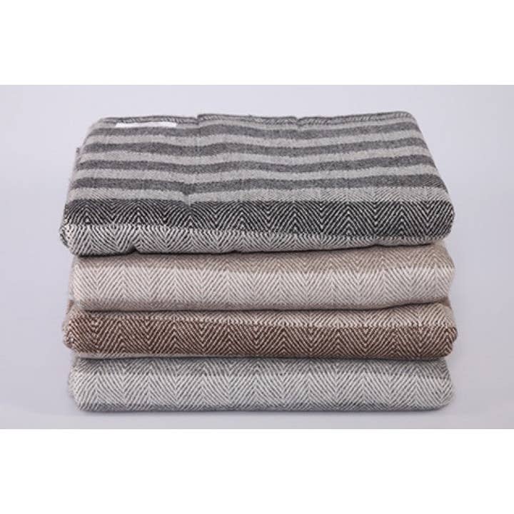 BNB Crafts Inc. - Wholesale Throw Blanket - Herringbone Stripe Design Natural Cashmere Blanket1
