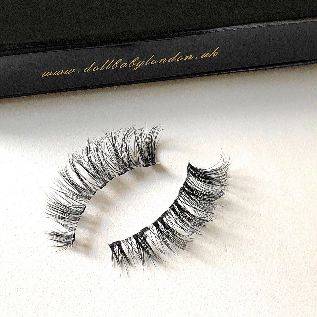 Dollbaby London Lashes - Vendita all'ingrosso Ciglia finte - Marbella - Ciglia magnetiche in finto visone, con fascia trasparente7