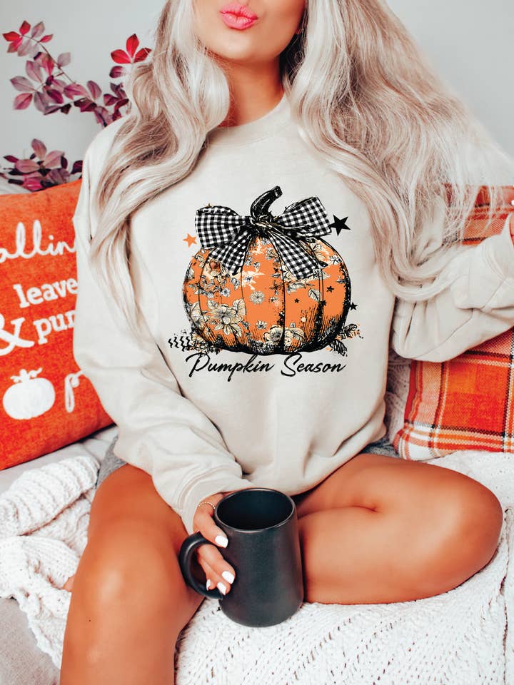 Southern Attitude Designs Inc - Wholesale Graphic Sweatshirt - Women's - Pumpkin Season Floral Pumpkin- Fall Graphic Sweater0