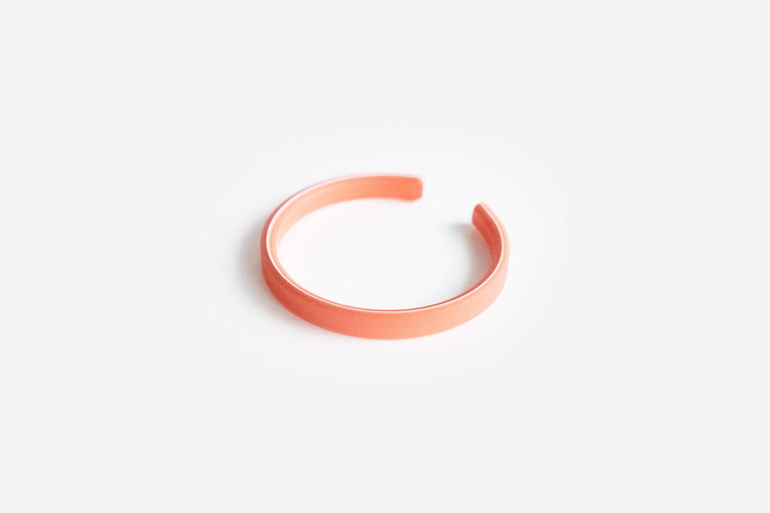 dconstruct - Wholesale Cuff Bracelet - Ecoresin Bangles - Skinny5