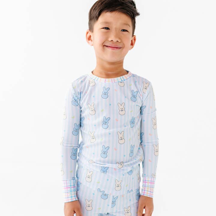 Pyjamas pour enfants Peeps + Sleeps pour la vente par Kiki + Lulu