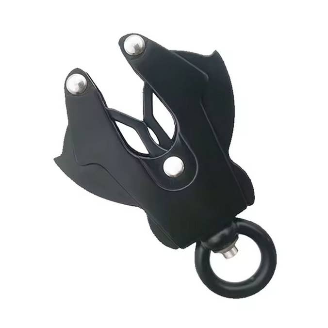 Aluminum Frog Clip Hook for Dog Leash & Bag Strap for wholesale by Radyan Fabrics