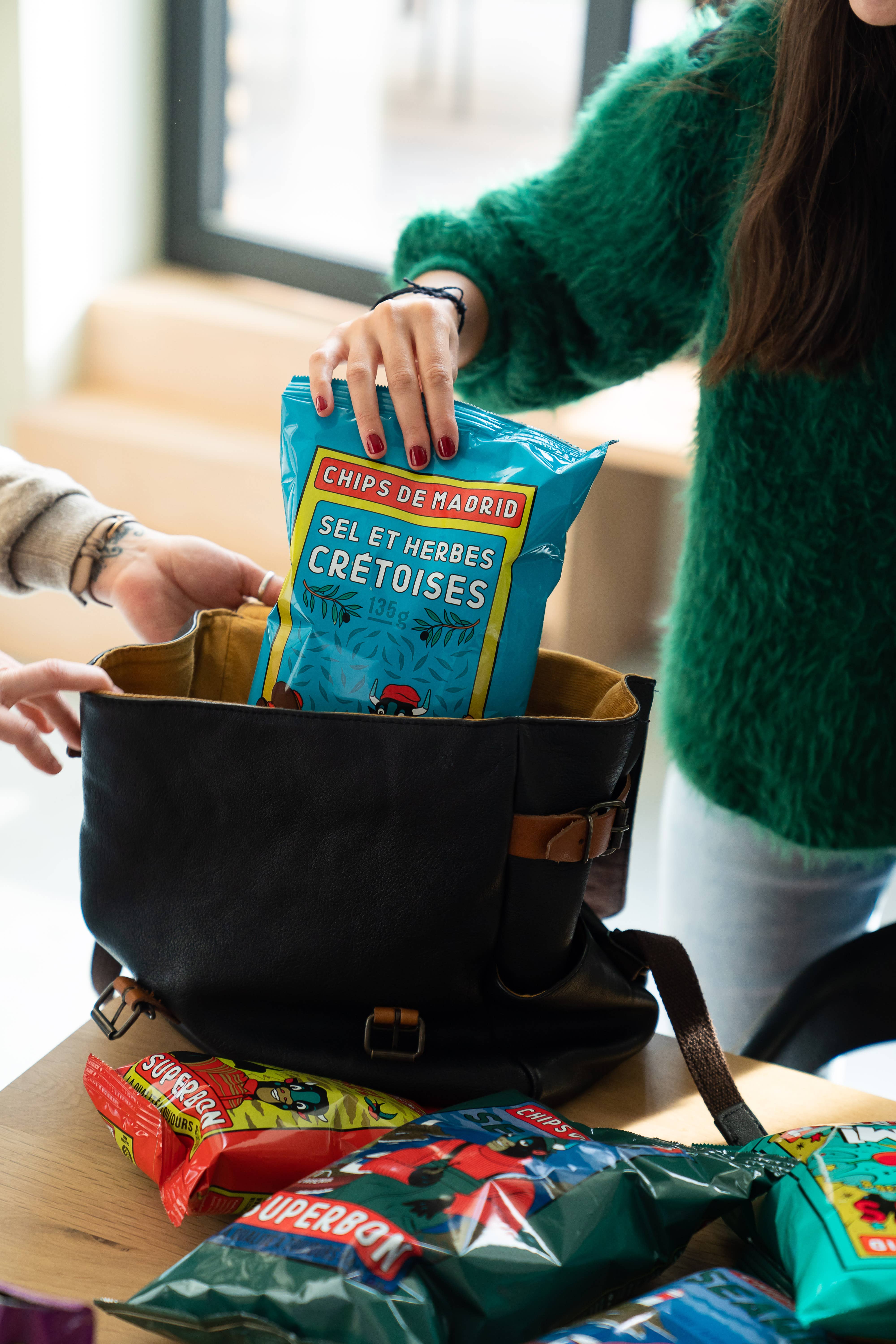 Superstories - Wholesale Chips - Cretan Herb Crisps 135g - Superbon1