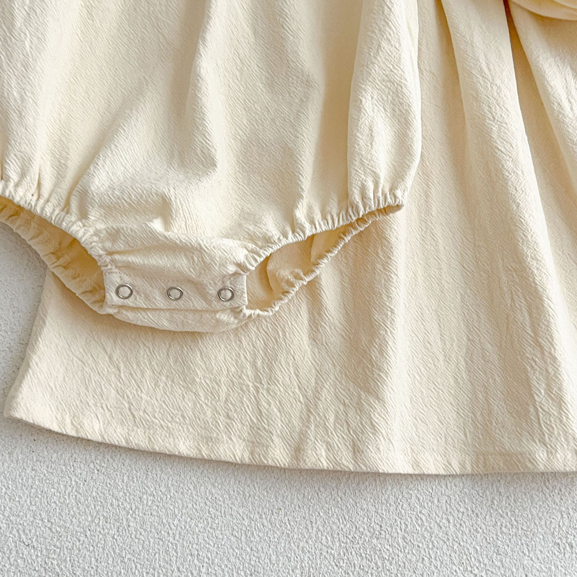 Annie & Charles – wholesale Dress – Baby – Annie & Charles® Baby Bloomer/ENNA dress5