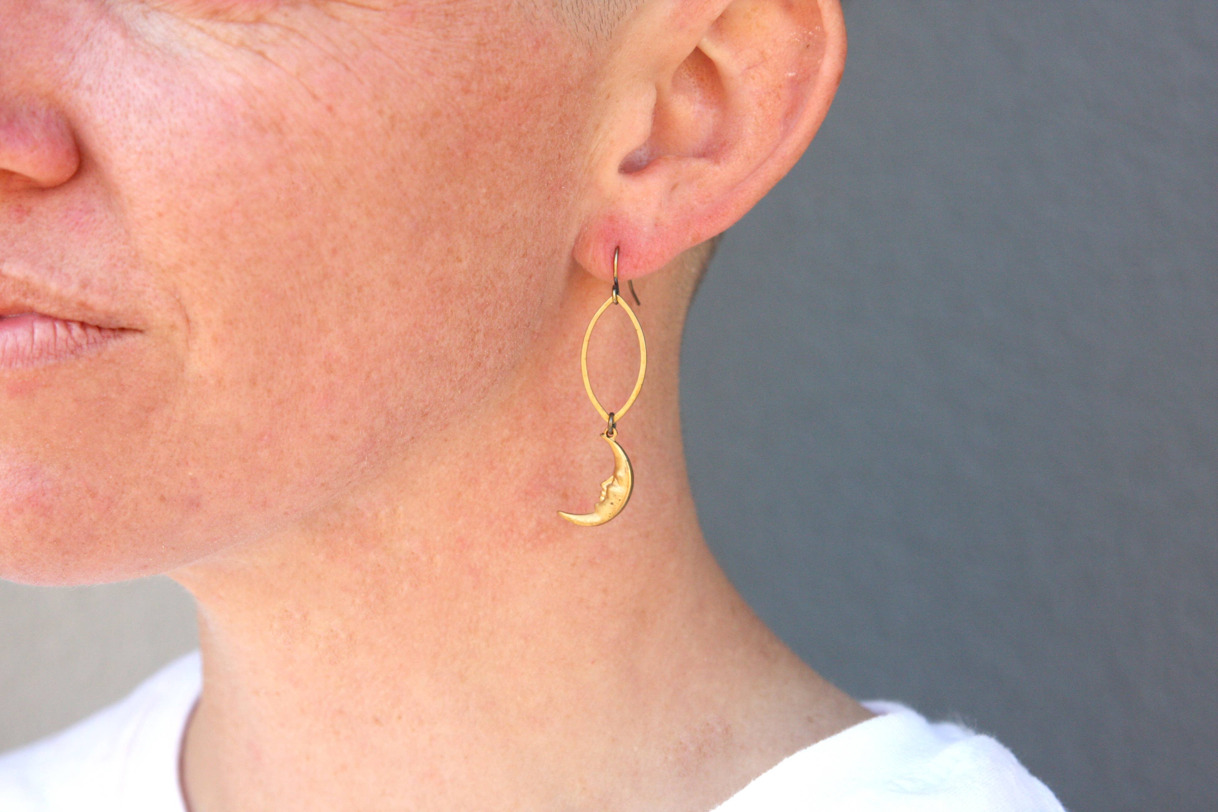 daniAWESOME - Wholesale Dangle Earrings - Brass Star and Moon Drop Earrings4