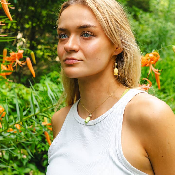 Real Flowers Wind Chime Flower Necklace for wholesale by NatureAmbient