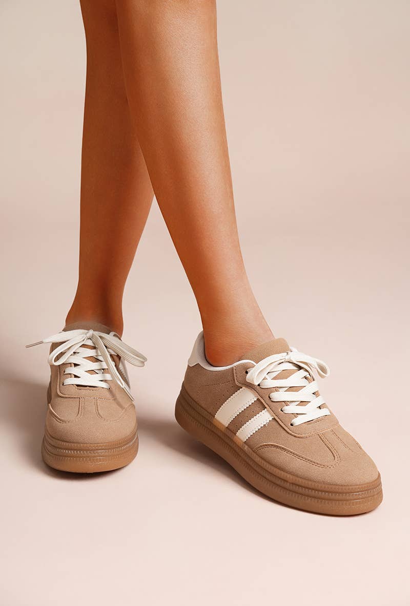 LADY GLORY - Wholesale Lifestyle Sneakers - Women's - Chunky sole sneakers13