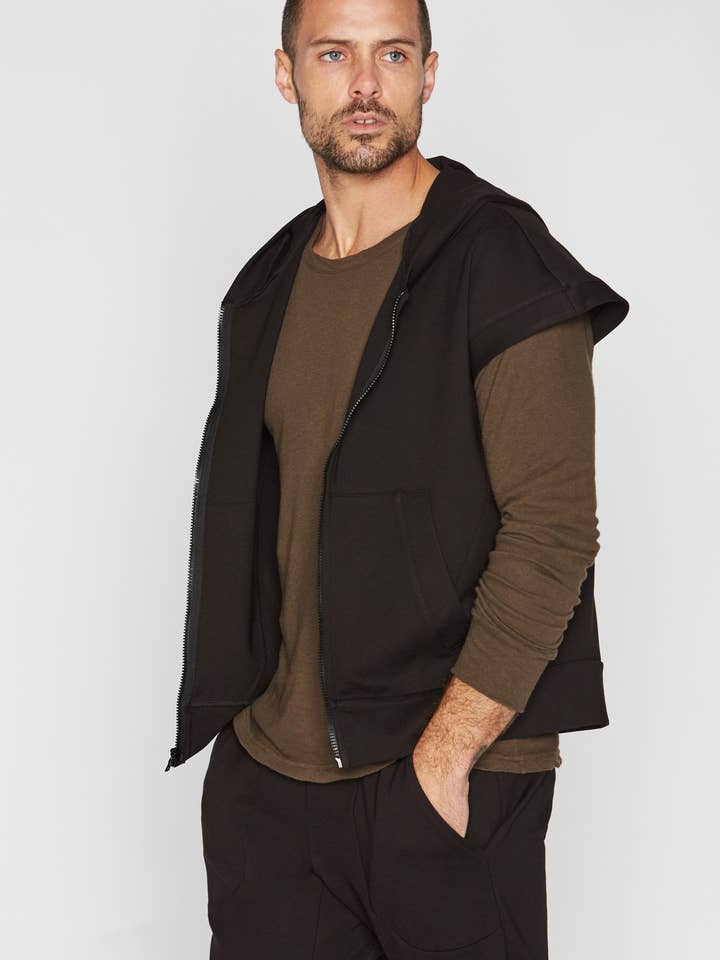 Mannen Performance Ponte Mouwloze Hoodie met Rits aan de Voorkant voor wholesale door Mika Jaymes