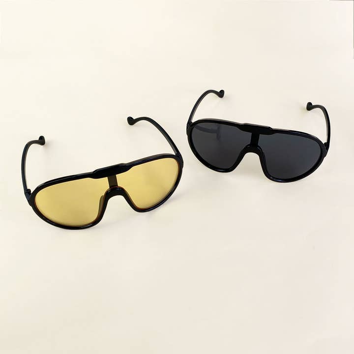 ACCITY - Wholesale Sunglasses - Women's - OVERSIZED FRAME ONE-PIECE SUNGLASSES UNISEX_CWASG028212