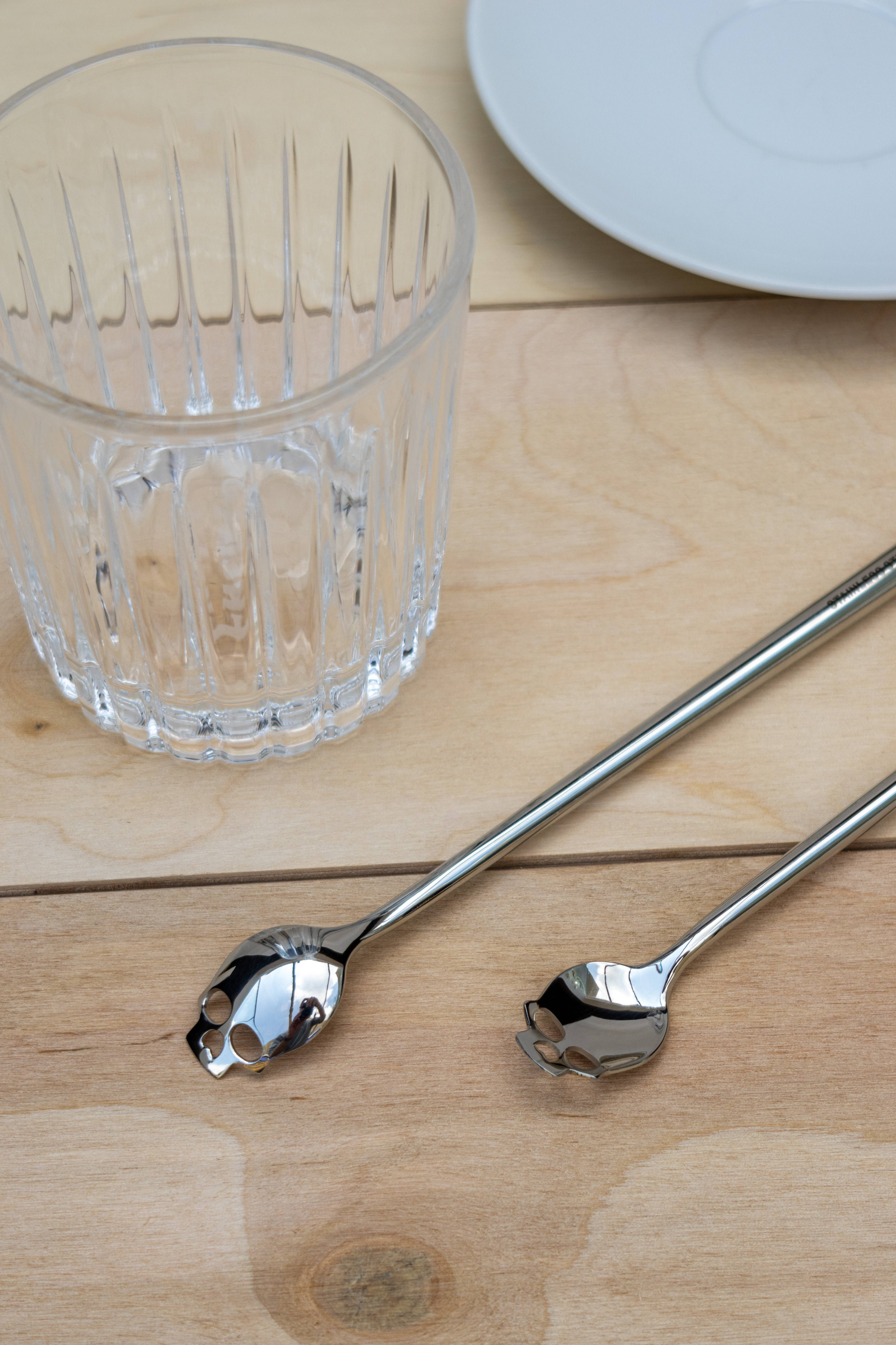 SUCK UK Ltd - USA - Wholesale Kitchen Spoon - Skull Bar Spoon - Long-handled cocktail/desert spoon.3