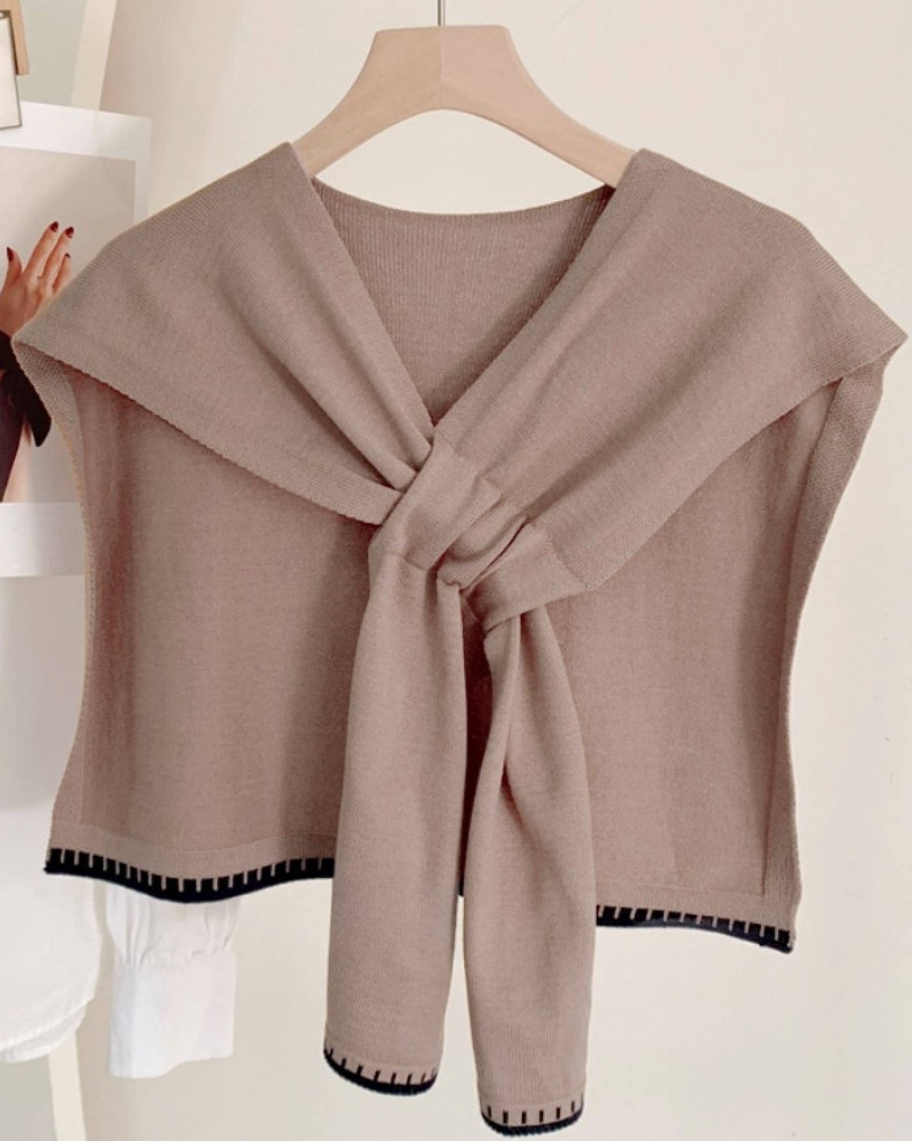 JC Sunny Fashion – wholesale Capelet – Women’s – JC063354 Stylish Mini Shoulder Cover with Cross-Front Scarf6