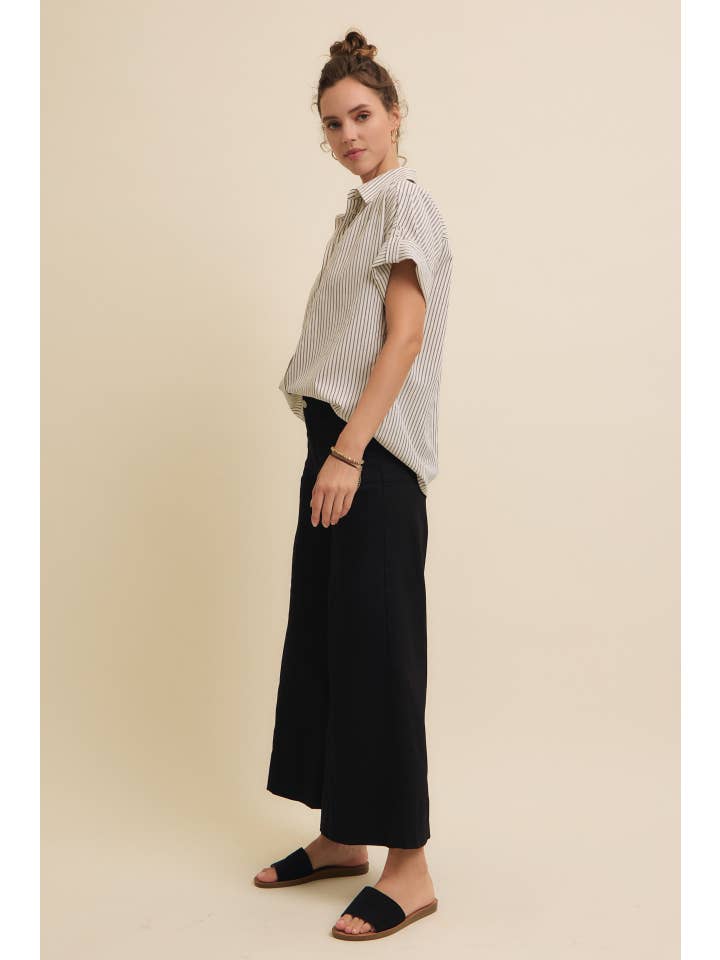 in february - Vente Jean – femme - PANTALON COURT À JAMBES LARGES ET TAILLE HAUTE EXTENSIBLE5