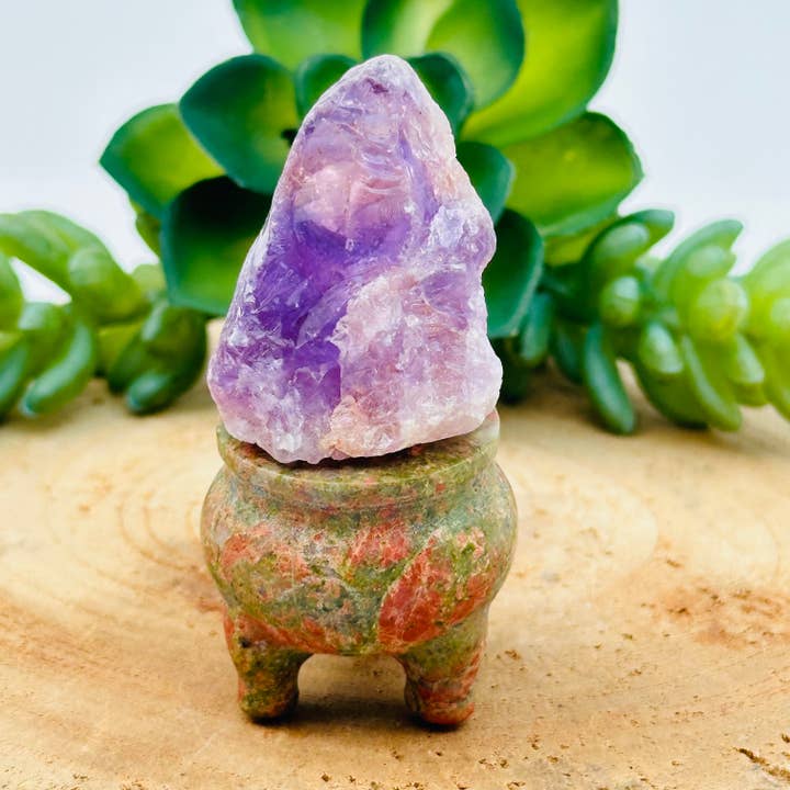 Rock Paradise - Wholesale Spiritual Stone/Crystal - Crystal Cauldrons Mini Stands Witchy Halloween Decor