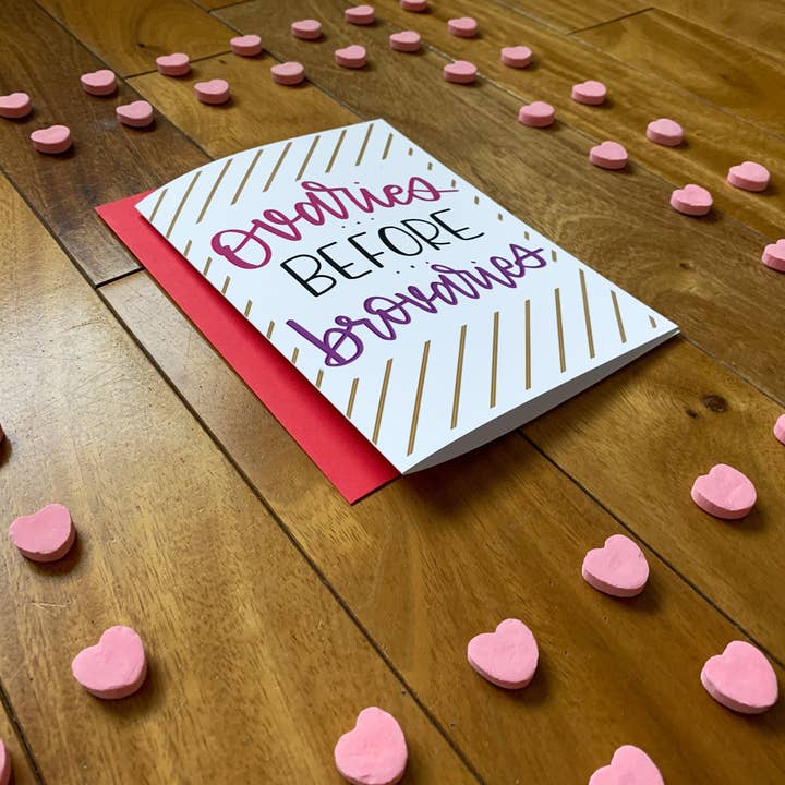 Stone Donut Design, LLC - Vendita all'ingrosso Biglietti per San Valentino - Biglietto di San Valentino con ovaie Before Brovaries Snarky fatto a mano