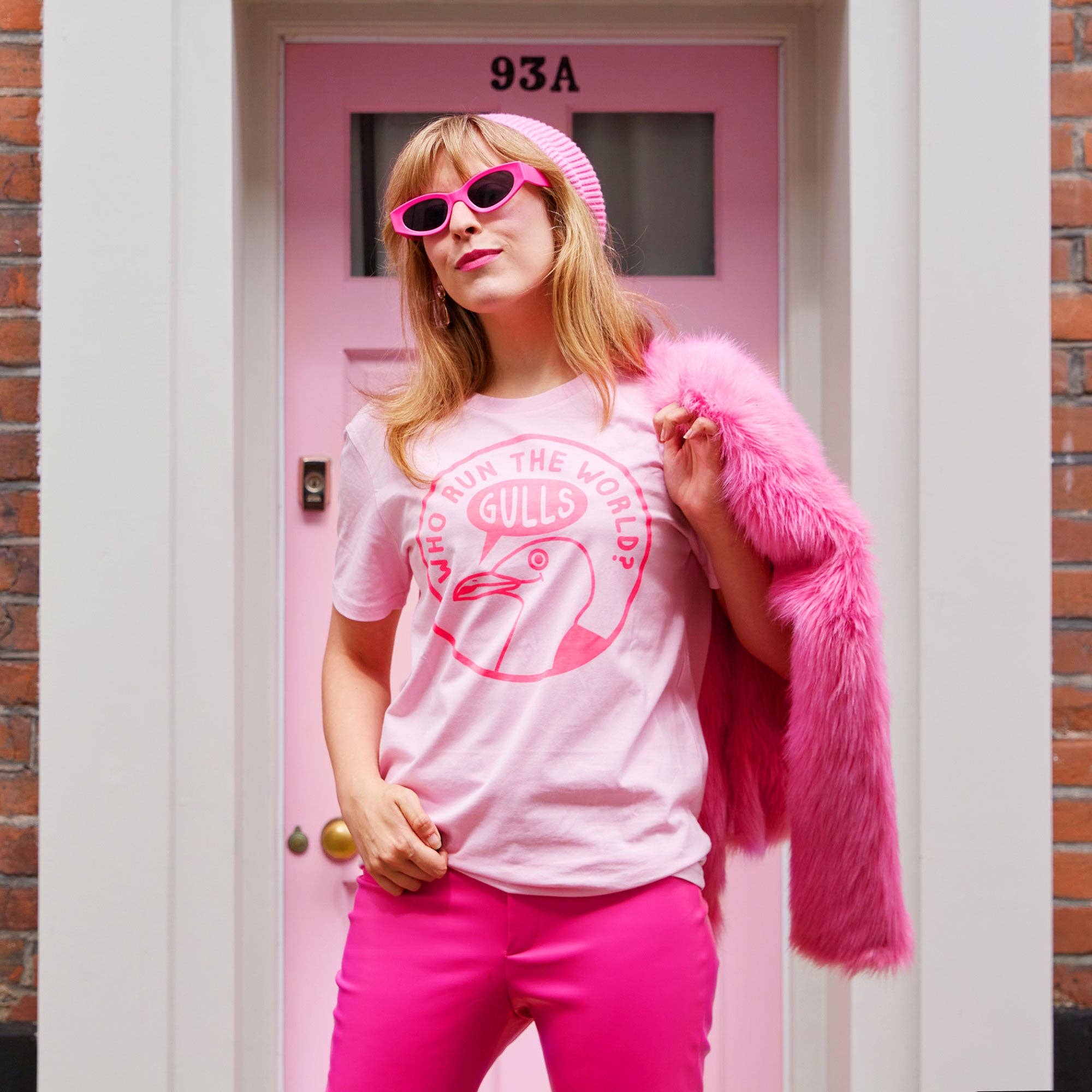 hello DODO - Wholesale Screen Printed T-Shirt - Women's - Who Run The World Gulls PINK Unisex T-shirt5