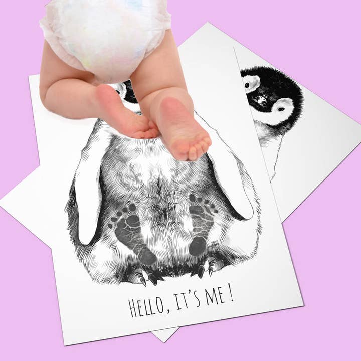 Kit d'empreintes de bébé pingouin personnalisé, format A3, noir pour la vente par Kai aš mažas buvau