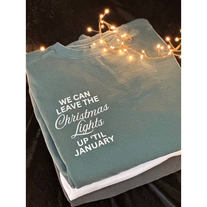 CHRISTMAS LIGHTS COMFORT COLORS SWEATSHIRT | Swifts Sweatshirt for wholesale by Luxie Society