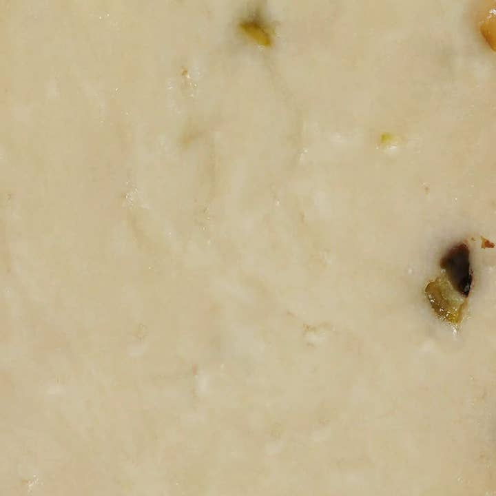 OLIO DI SERRA - Wholesale Cheese - Pecorino with pistachio - Pecorino made from Gargano sheep's milk with pistachio (1.9kg)1